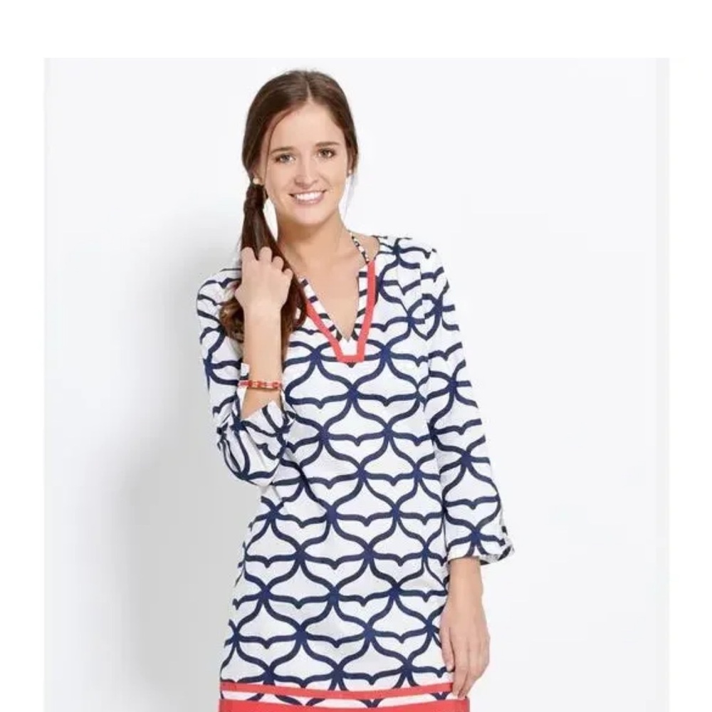 Vineyard Vines Navy and White Tunic with Red Accents